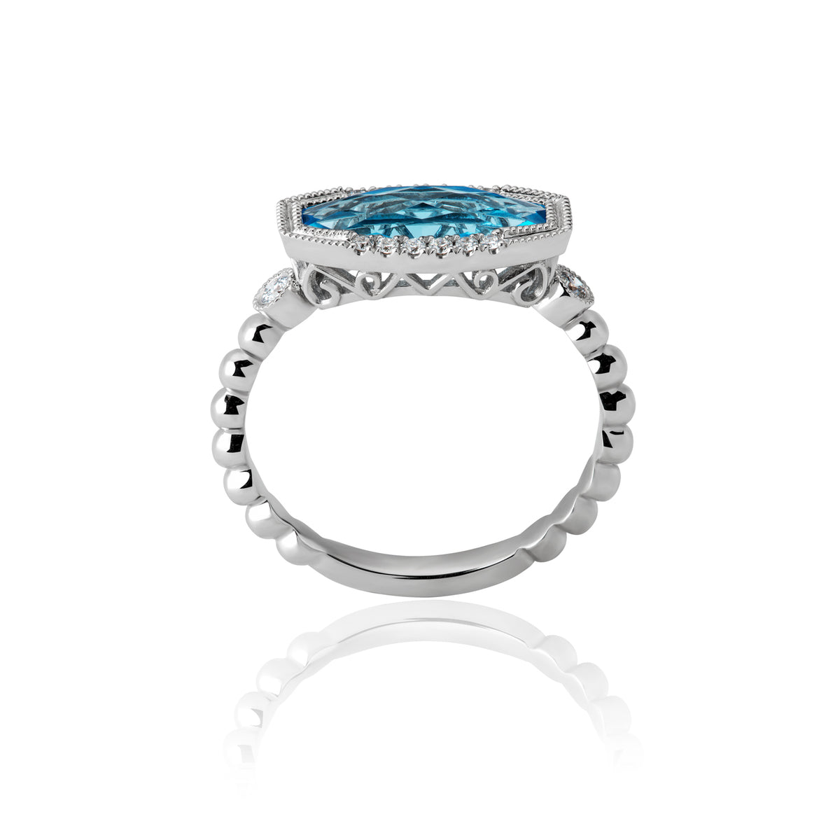 Aquamarine Ring — White Gold — 126RNGWDR2522
